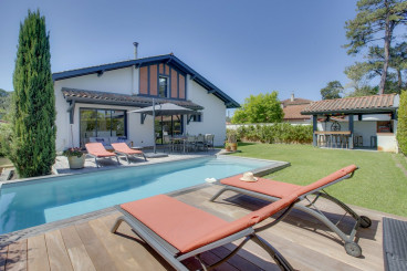 Location de vacances - Villa avec piscine - CAPBRETON Proche Centre