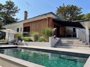 Location de vacances - Villa avec piscine - CAPBRETON Plage
